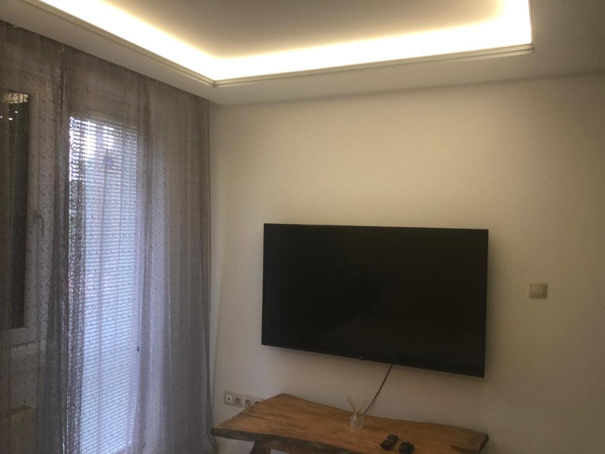 Bezso Apartman ไฮจ์ดุสโซบอสโล ภายนอก รูปภาพ
